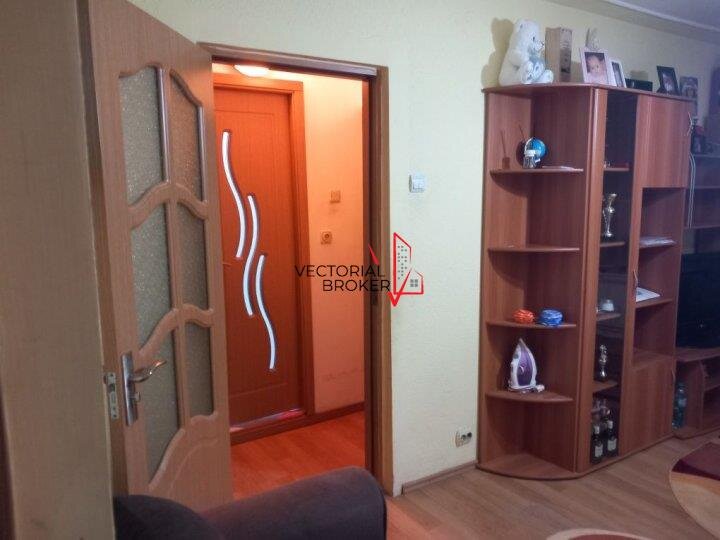 Apartament 3 camere luminoase, vedere liber